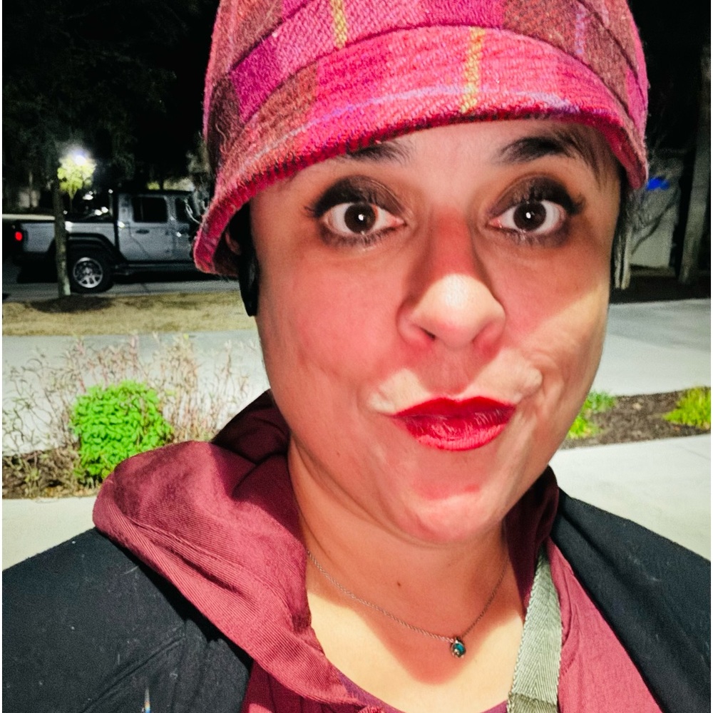 Meet your Posher, Pauline